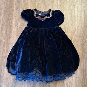 Vintage Bernadette’s biscotti size 4 Elegant Velvet Dress with Floral Detail